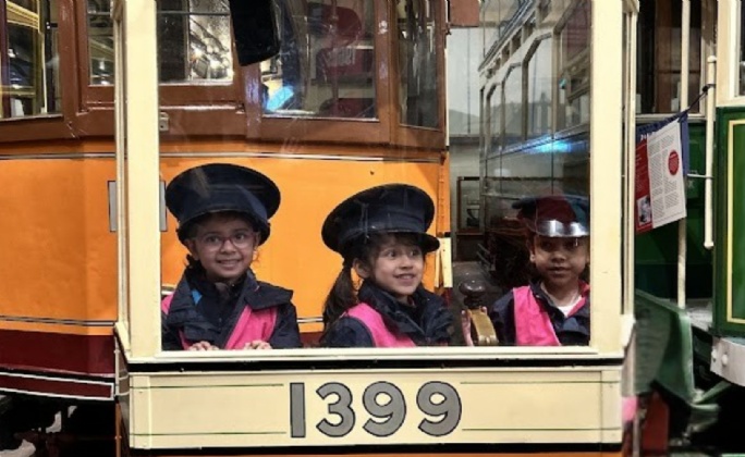Latest News &raquo; EYFS Enjoys a Day at Crich Tramway Museum